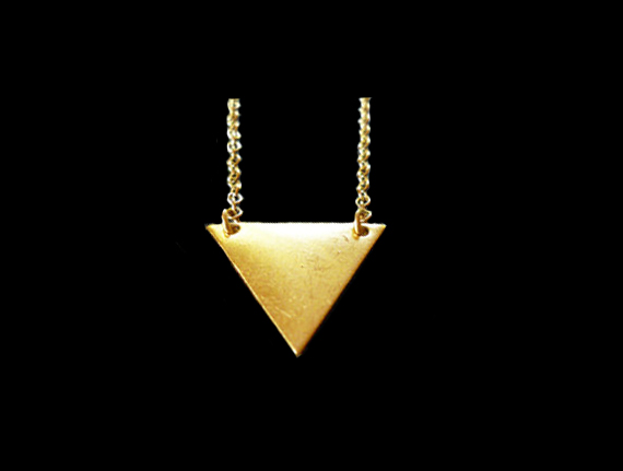 collier triangle tendance 2014