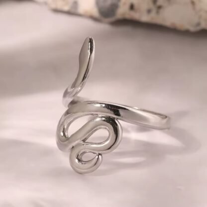 bague en forme de serpent en acier inoxydable