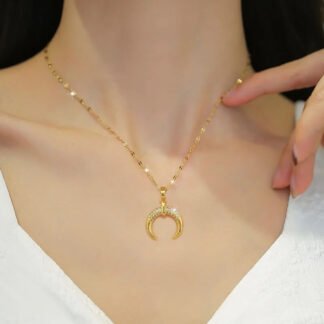 collier avec corne lune