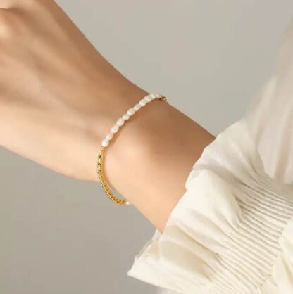 bracelet avec petites perles femme