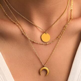 collier trois rangs avec corne lune