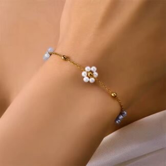 bracelet avec petites fleurs