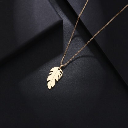 collier feuille cadeau