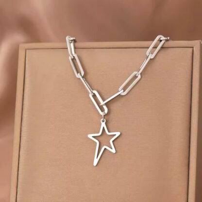 collier original avec etoile