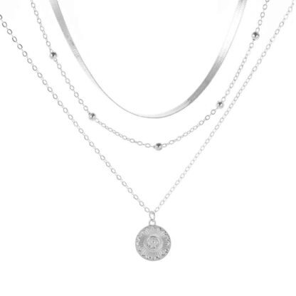 collier medaille argente tendance