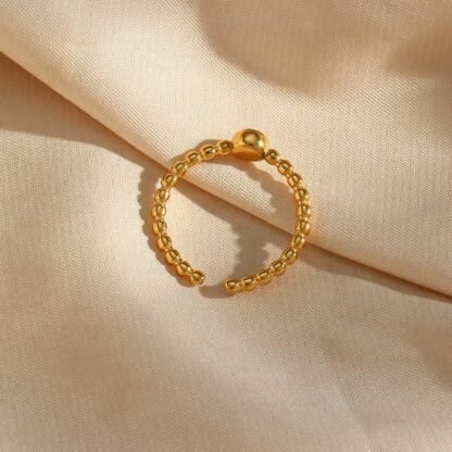 bague fine tendance avec pierre oxyde zirconium blanc