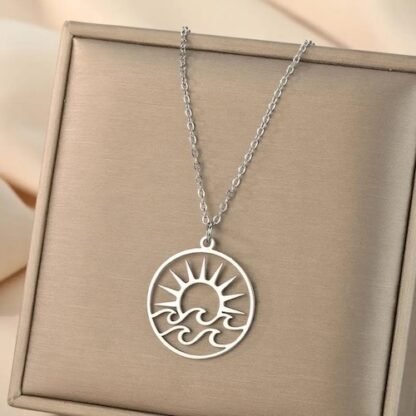 collier soleil tendance