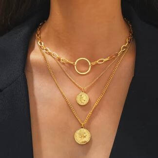 collier avec piece de monnaie