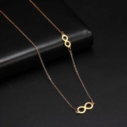 collier pour femme avec deux symboles infini