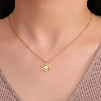 collier fleur marguerite acier inoxydable